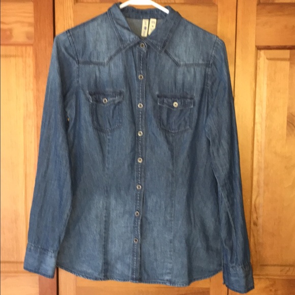 Girl Krazy chambray top