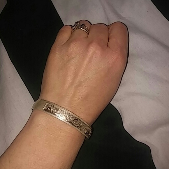 Tsk Navaho Indian Sterling silver Cuff