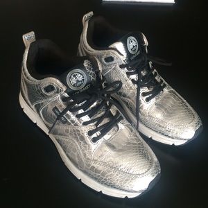 Silver NFN Gourmet sneakers