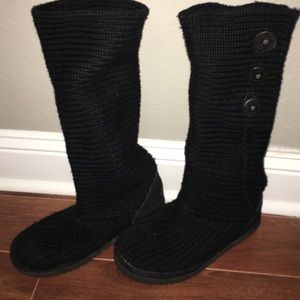 Size 9 women's black knit UGG boots