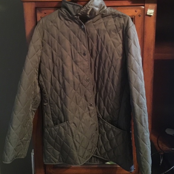 Olive green jacket quilted but light