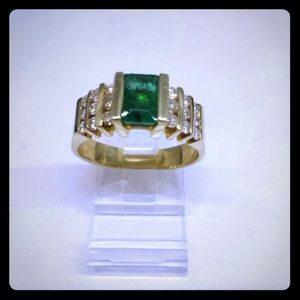 Emerald and diamond ring