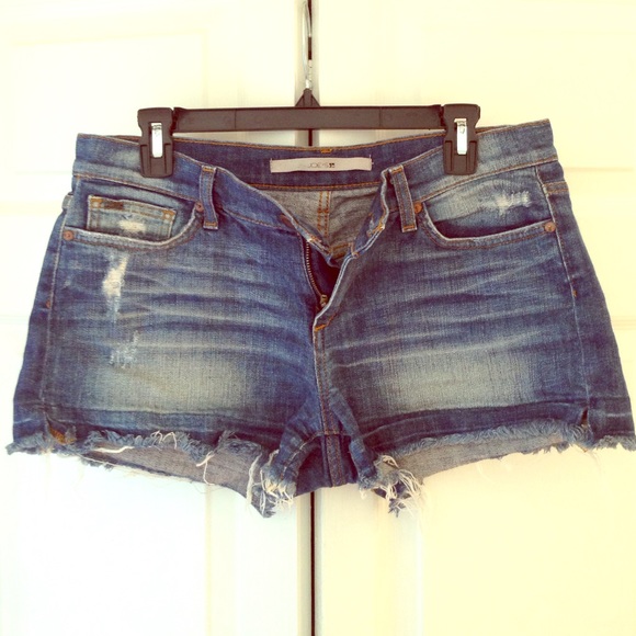 Joe's Jean shorts - distressed wash and frayed