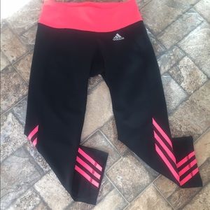 Adidas workout crops! 💕