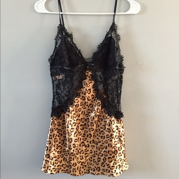 Victoria's Secret Very Sexy Leopard Nighty- M