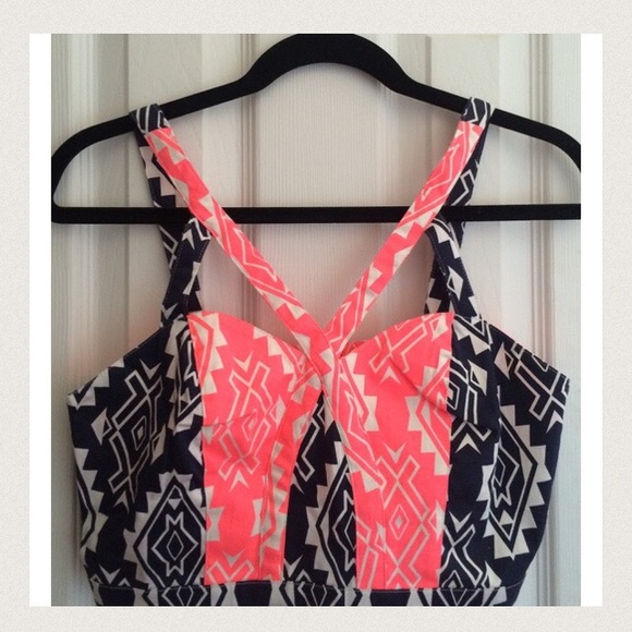 Aztec Strappy Top + High Waisted Short Bundle - Picture 4 of 4