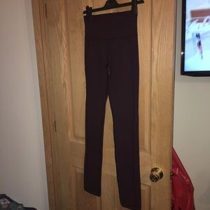 Lululemon skinny groove size 4