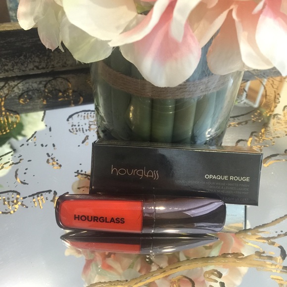 Hourglass liquid lipstick - Riviera