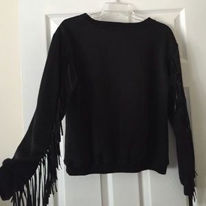 Boutique Sweaters - NWOT Unique Fringe Sweatshirt Boutique Sweaters - NWOT Unique Fringe Sweatshirt