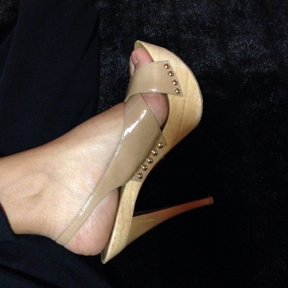 H by Halston brand. Size 10M. Nude color.