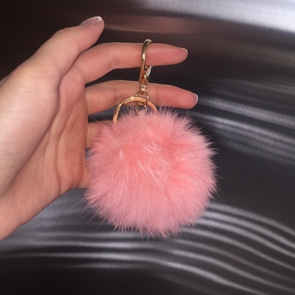 Puff ball keychain