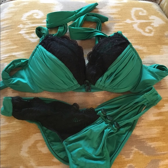 !!!SOLD!!! Beach Bunny Big Girls Don't Cry Bikini