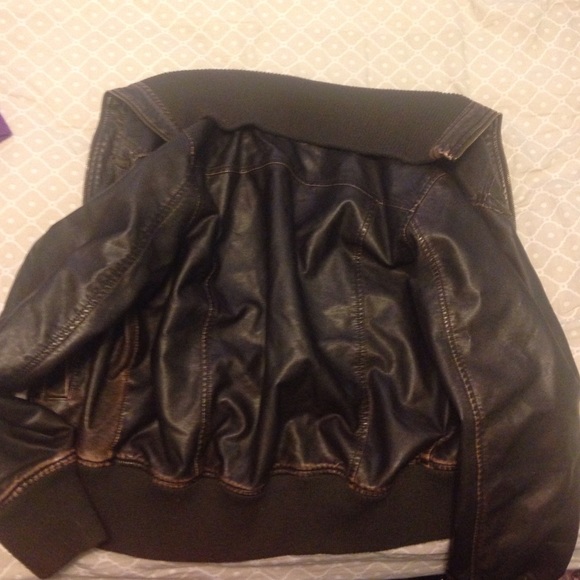 Brown Leather Jacket - Picture 4 of 4