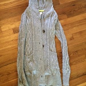 Long grey hooded sweater