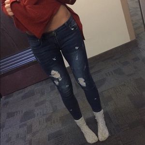 PERFECT condition brand new distressed skinnies!