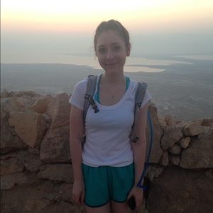 Meet your Posher, Julie