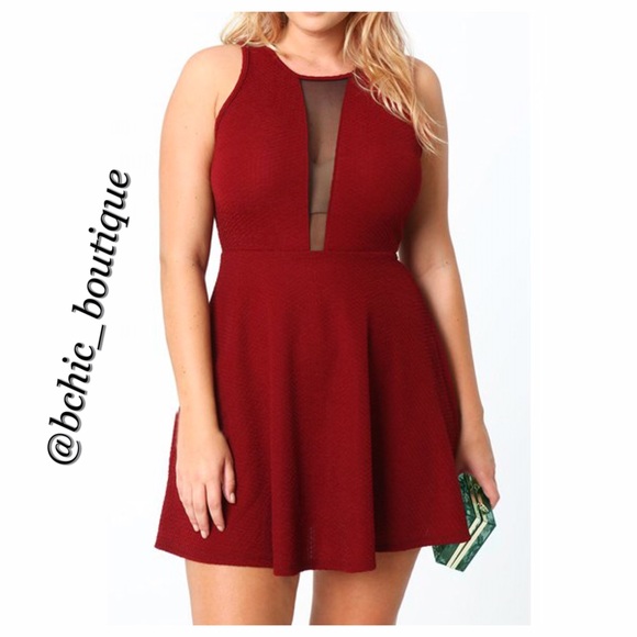 Dresses & Skirts - 🎉HP🎉Elegant Red Dress