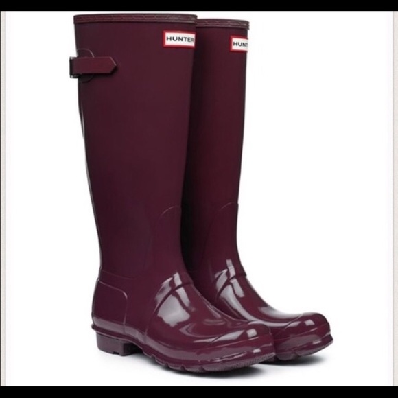 ISO this colored hunter boot!