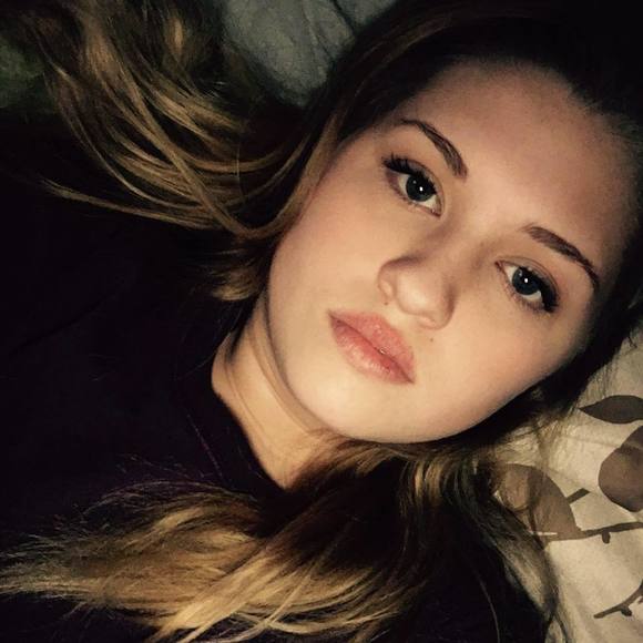 Meet your Posher, Faith - Picture 1 of 1