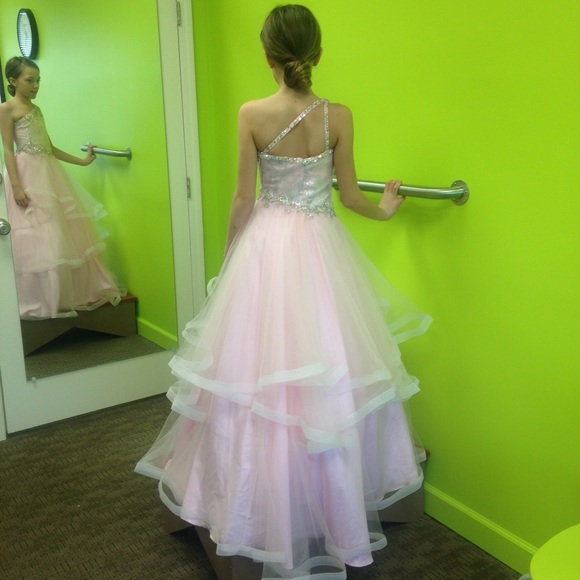Pageant dress - Picture 3 of 3