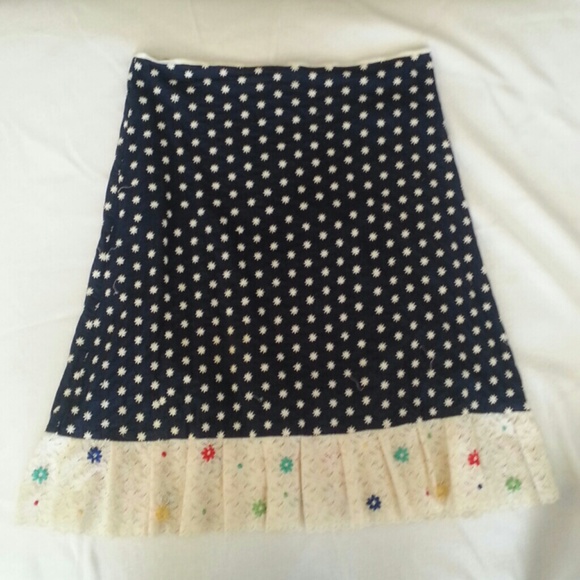 Anthropologie snack embroidered skirt