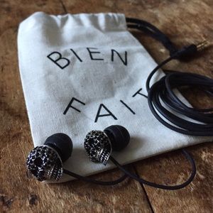 Skull Ear Buds