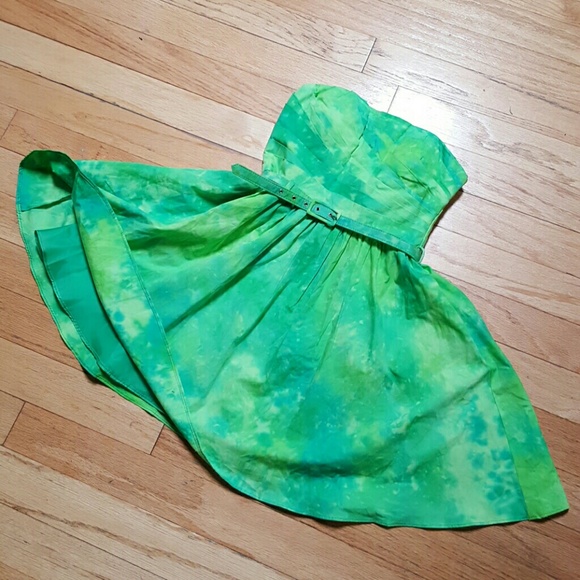 Oleg Cassini Dresses & Skirts - Oleg Cassini Green Strapless Dress