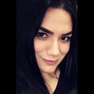 Meet your Posher, Ivonne