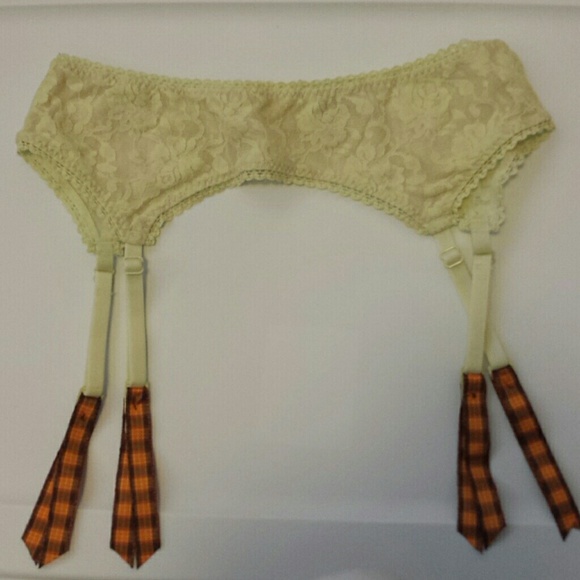 Victoria's Secret garter belt XS/S, M/L
