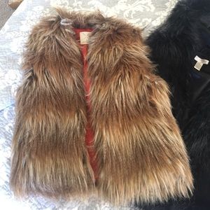 Fur vest