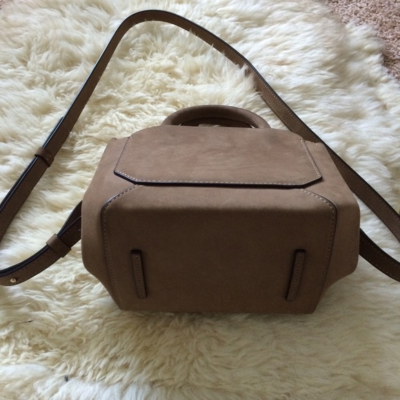 🎉HP🎉 Aritzia Auxiliary Mini Bega Satchel - Picture 3 of 4