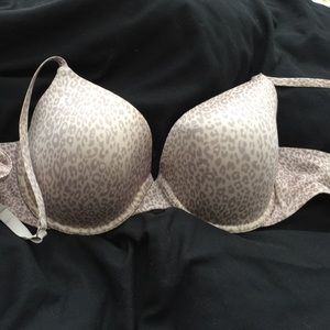 Leopard print Victoria's Secret bra