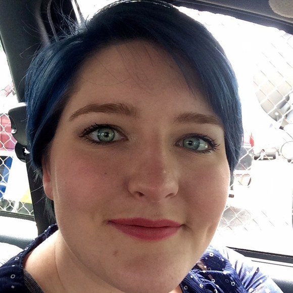 Meet your Posher, Kendra