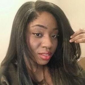 Meet your Posher, Monique