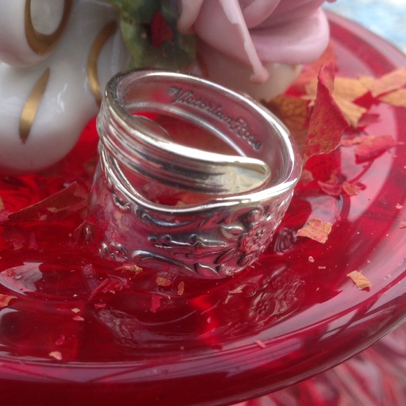 "Victorian Rose" πΉπΉfeaturing a rose HP - Picture 4 of 4