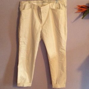 Old Navy "Pixie" cut capris