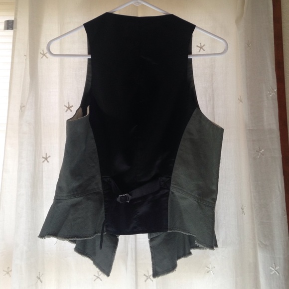 William Rast Cropped Vest - Picture 3 of 3