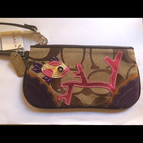 Unique Coach Wristlet