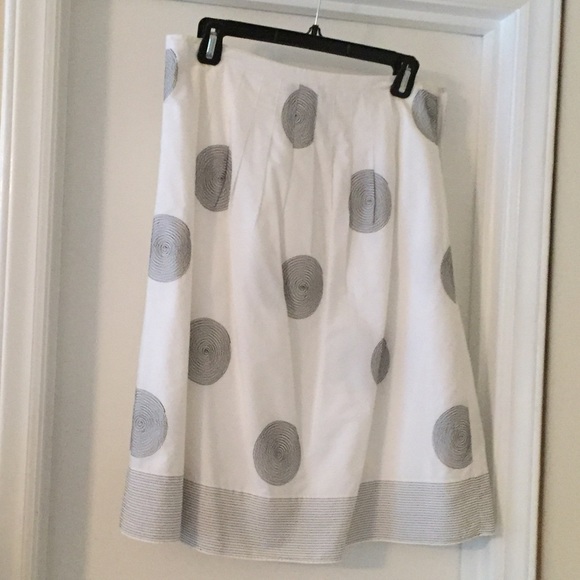 Talbots lined embroidered skirt🌷