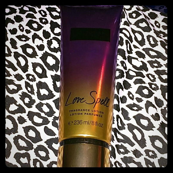 ????VS Love Spell lotion????