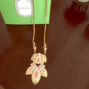 Reduced *Stella & Dot Hibiscus Gold Necklace.