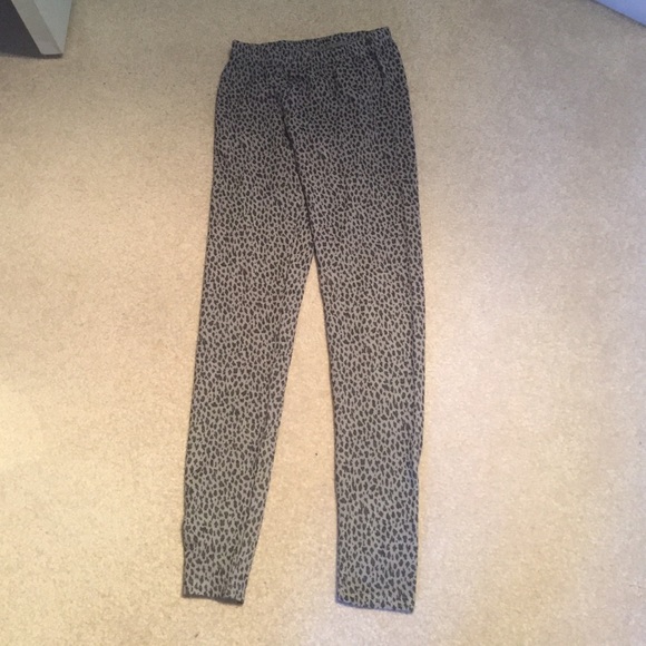 Animal print leggings