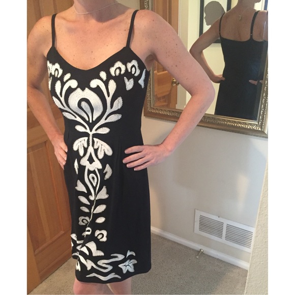 Black strapped dress mid length. - Picture 1 of 1