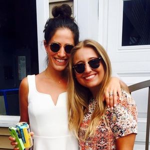 Meet your Posher, Alexis