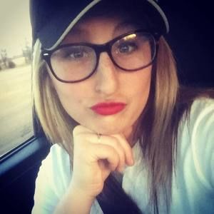 Meet your Posher, Kelsey