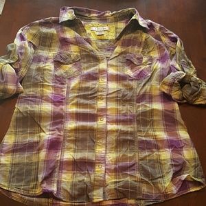 Plaid button up 3/4 sleeve
