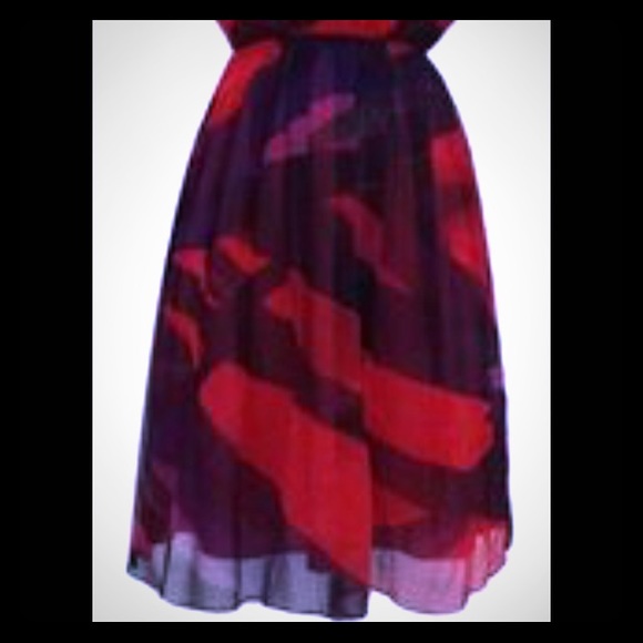 Alice + Olivia Dresses & Skirts - Alice +Olivia Dress 🎉HP 9/2🎉NEW PRICE ❌❌