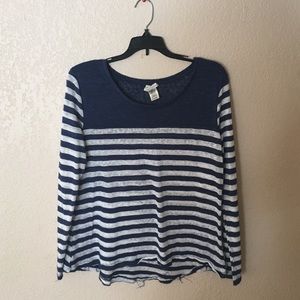 Long sleeve striped shirt