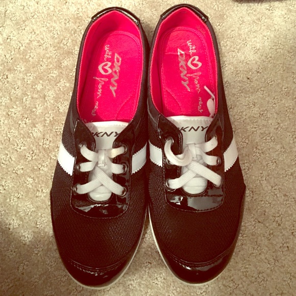 DKNY Sneakers