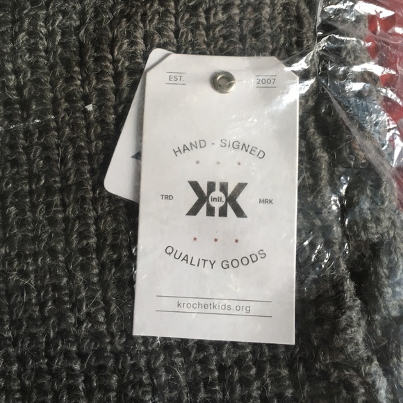 Scarf - Picture 3 of 4